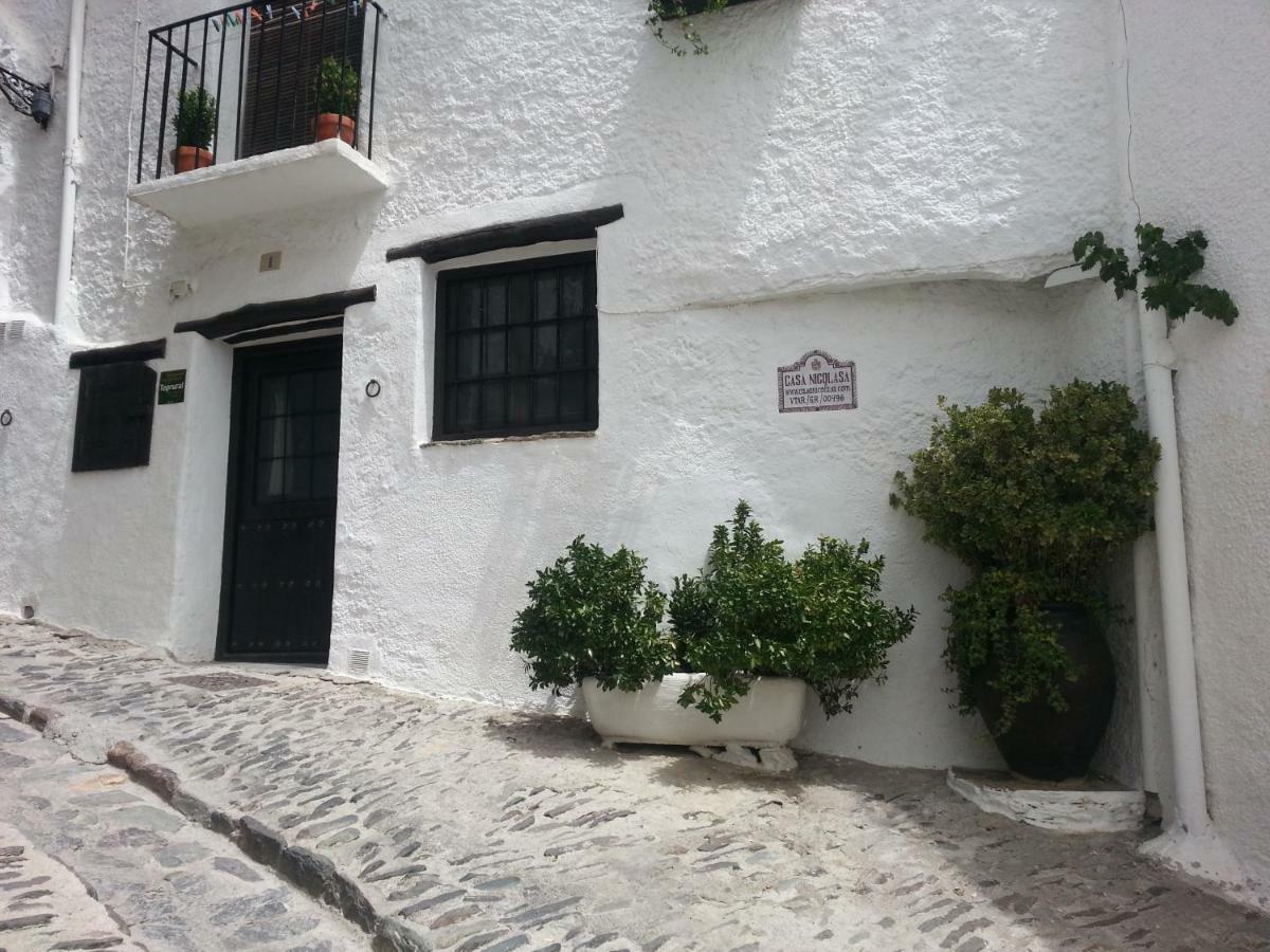 Casa Nicolasa Capileira Exterior photo